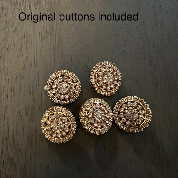 Zara textured Cropped Blazer with Gold Buttons - Picture 11 of 14